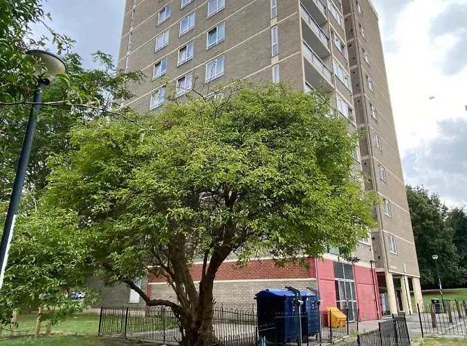 Entire Flat, Comfortable 2 Double Bedrooms